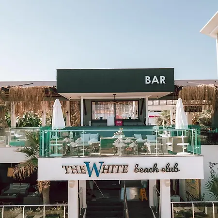 White 酒店 阿萨拉尔