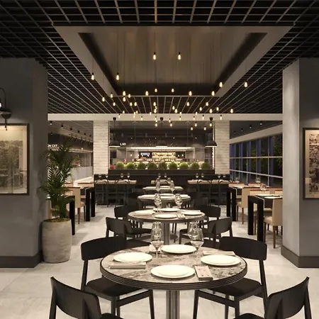 Hotel White