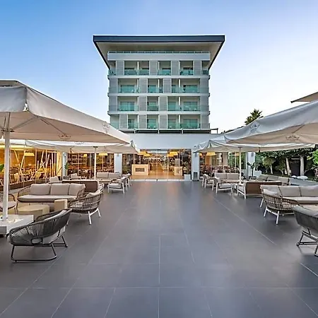 White Hotel Avsallar
